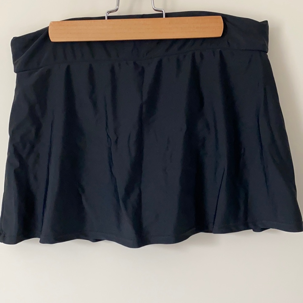 Black swim skirt